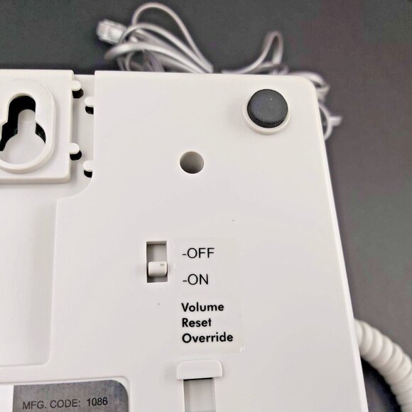 Plantronics Clarity P300 Big Buttons Amplified Volume Programmable Corded Phone - Picture 11 of 12